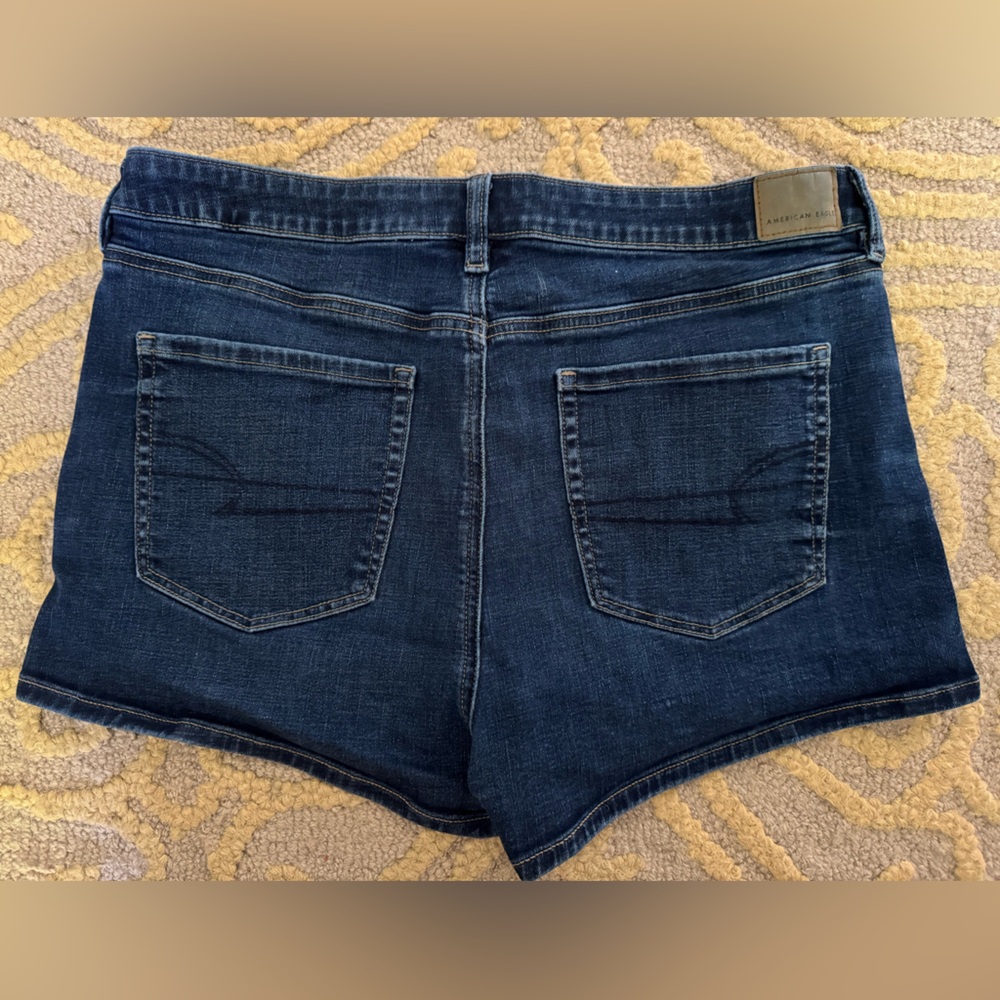 American Eagle Size 16 High-Rise Shortie Dark Wash Denim Shorts - Picture 2 of 5